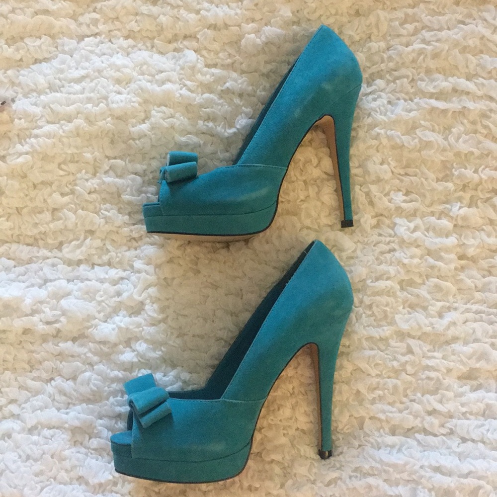Turquoise Blue Platform Bow Heels - Picture 5 of 10
